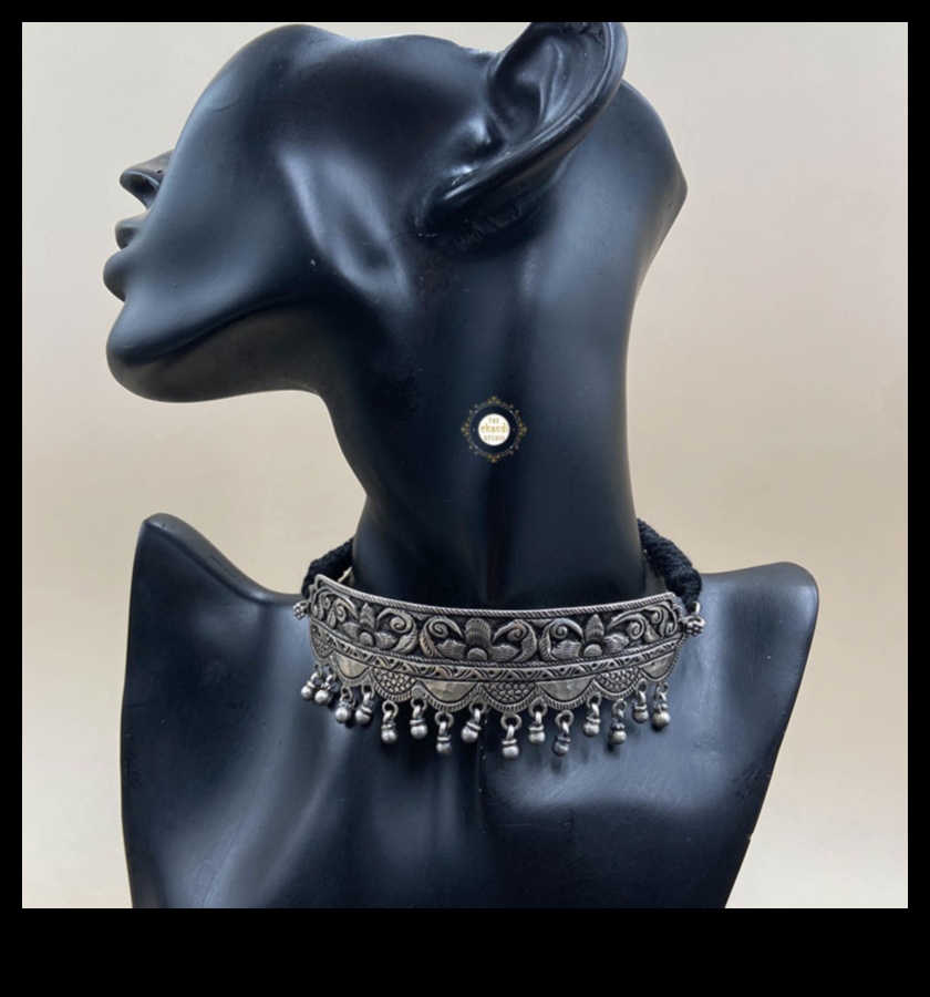 Splendoarea sculptată: împodobește-ți gâtul în arta chokerelor noastre