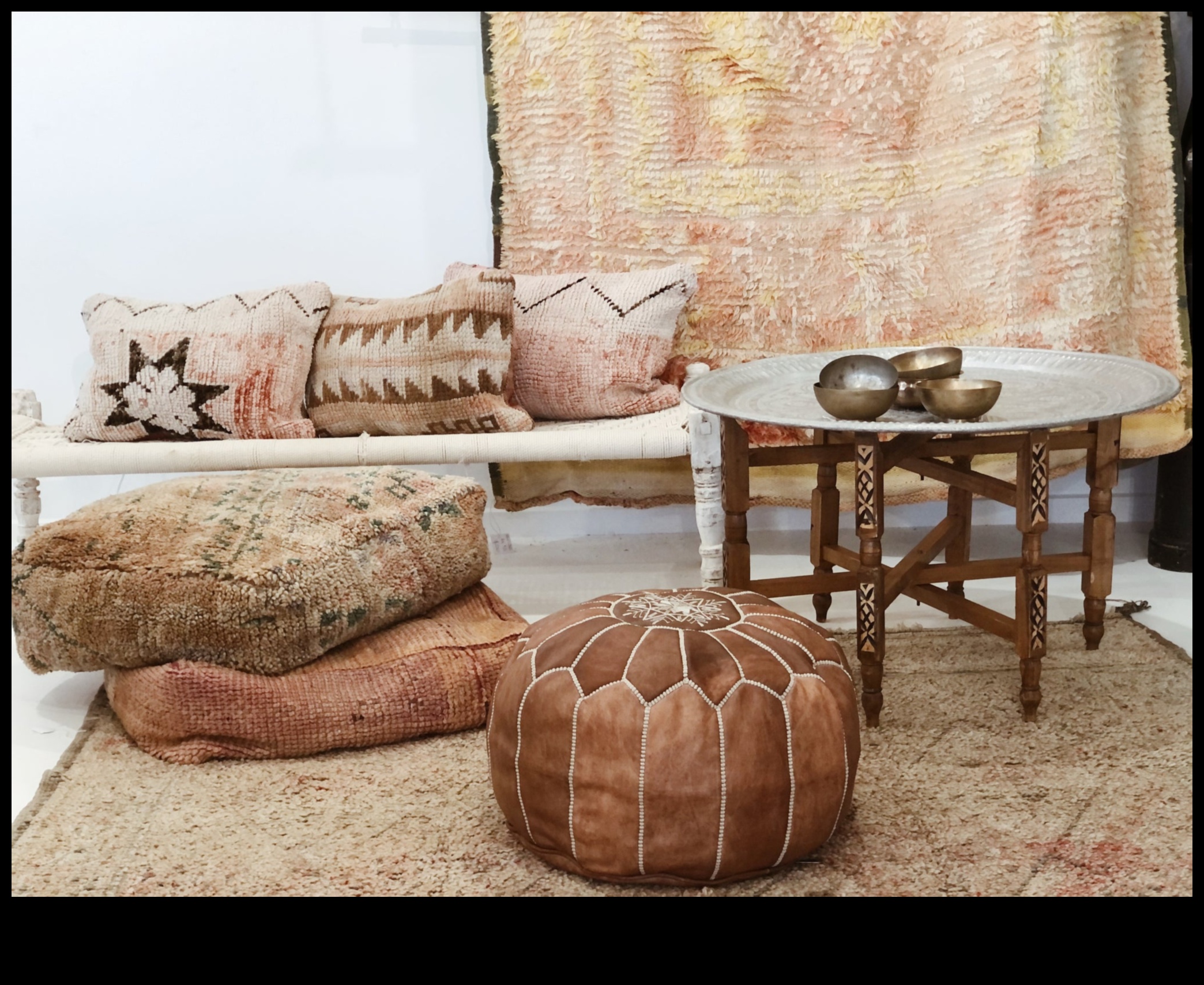 Cum creez un decor marocan pentru sufragerie cu texturi bogate?