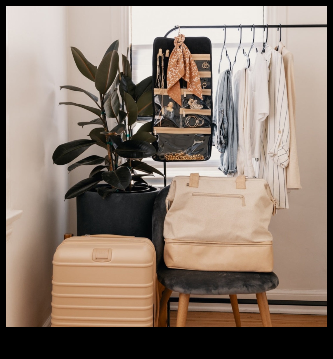 Accesorii DIY pentru călătorii: Companioni eleganti pentru exploratori