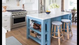 Cum să obții o bucătărie inspirată de coastă cu accente albastre folosind Idei de decor?