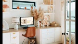 Care sunt câteva idei de decor de birou boeme cu accesorii colorate pentru birou Boho?